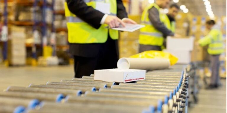 System WMS dla księgarni i magazynu z dużą liczbą SKU